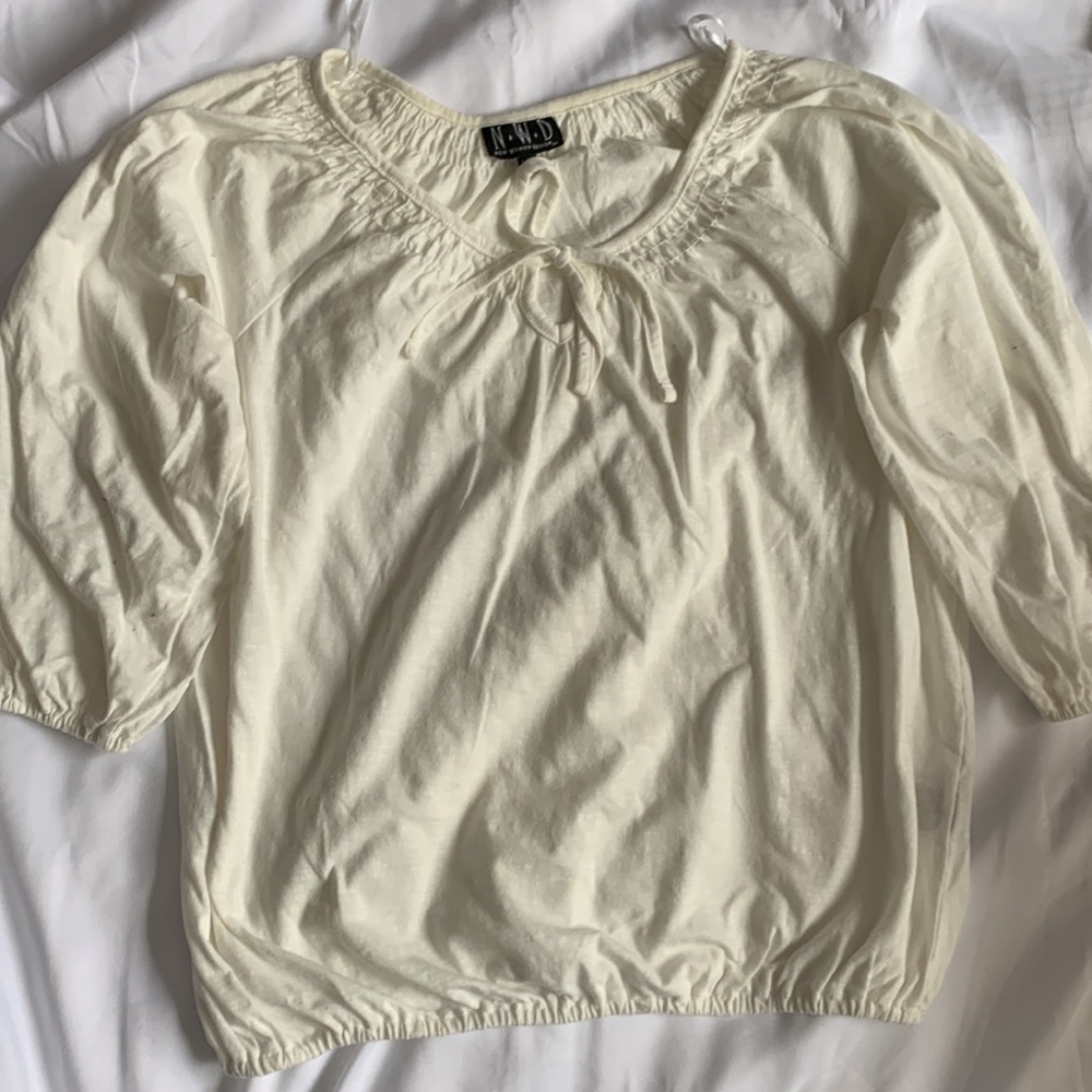 NWD | white peasant style 3/4 tie sleeve, cotton & polyester large top